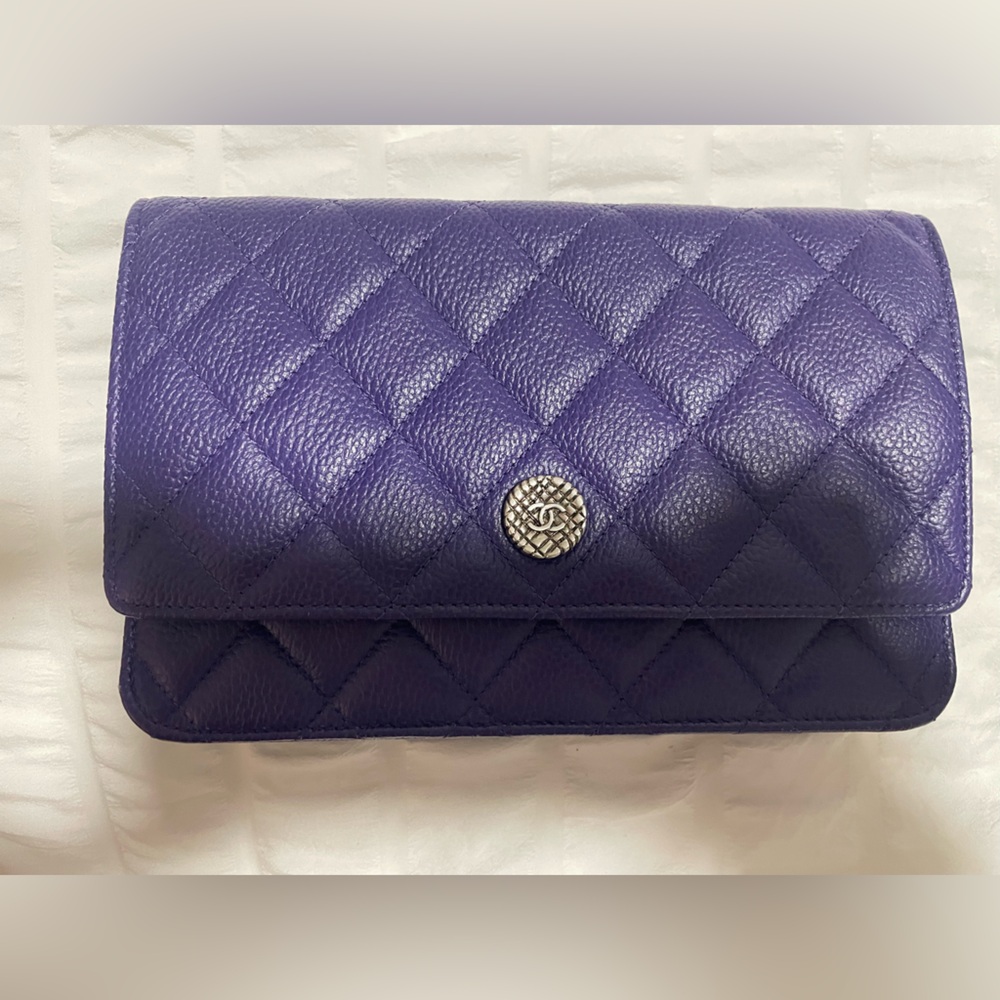 CHANEL LIKE NEW Authentic WOC Caviar Purple Leather